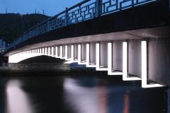 新町橋のLED作品の写真